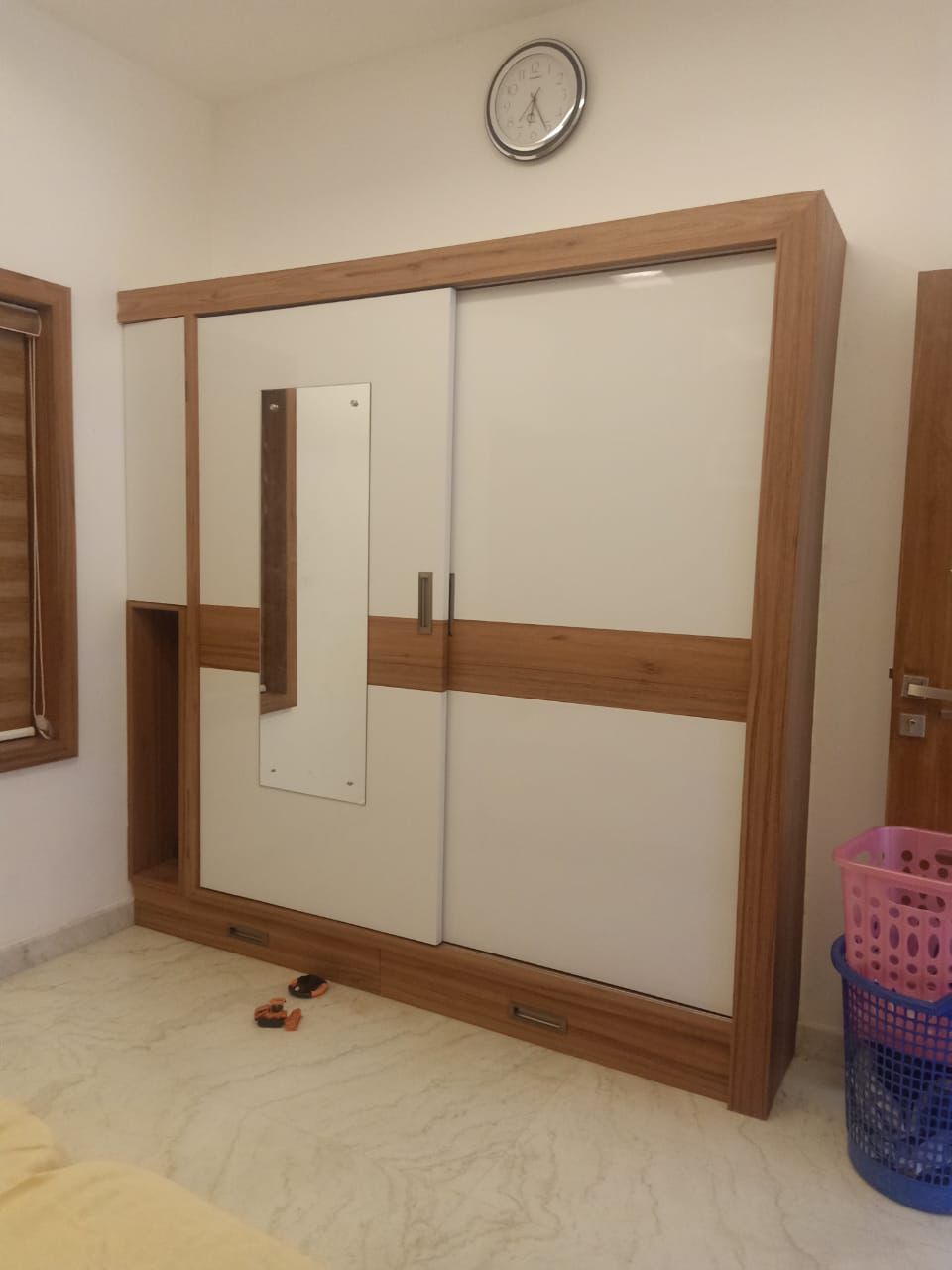Premium Sliding Window